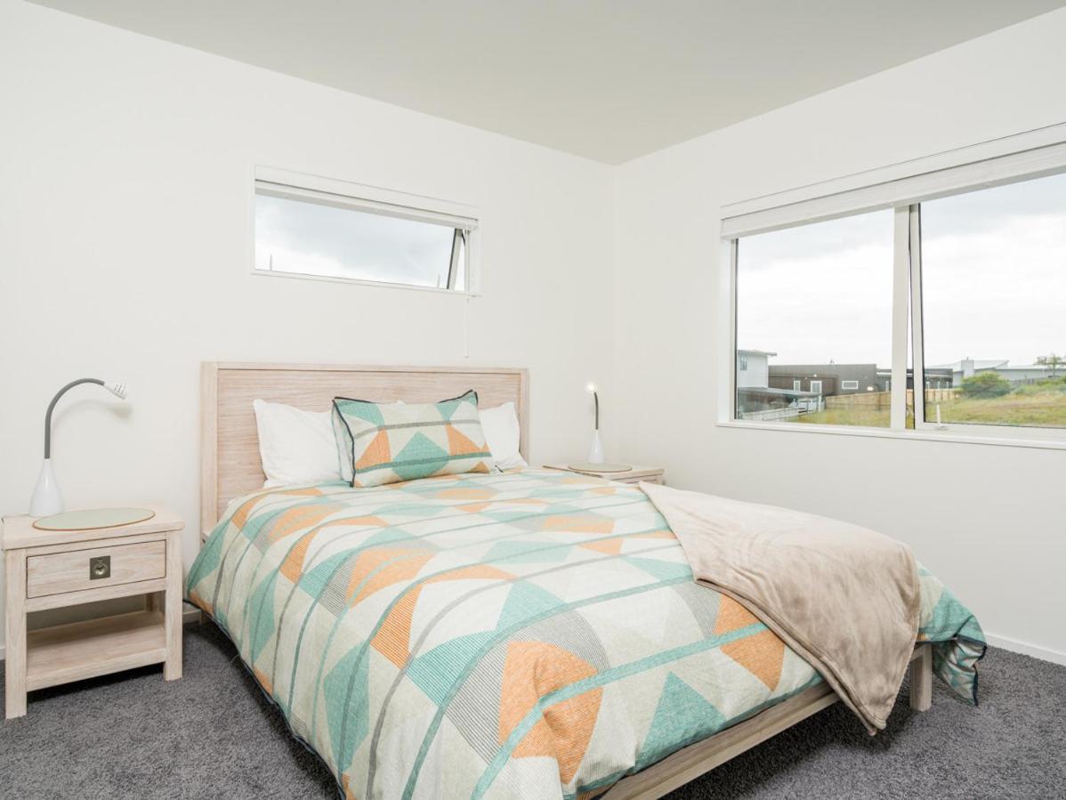 Ruakaka Sands - Ruakaka Holiday Home Экстерьер фото