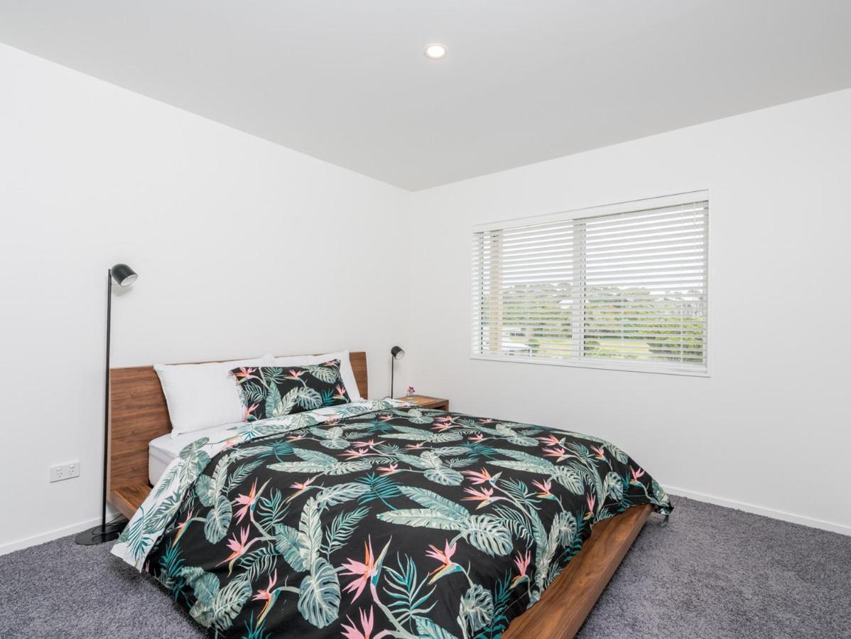 Ruakaka Sands - Ruakaka Holiday Home Экстерьер фото